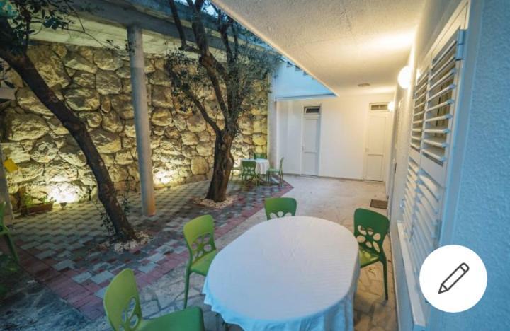 פרומאינה Superior Apt, 4 Rooms, 4 Bathrooms מראה חיצוני תמונה